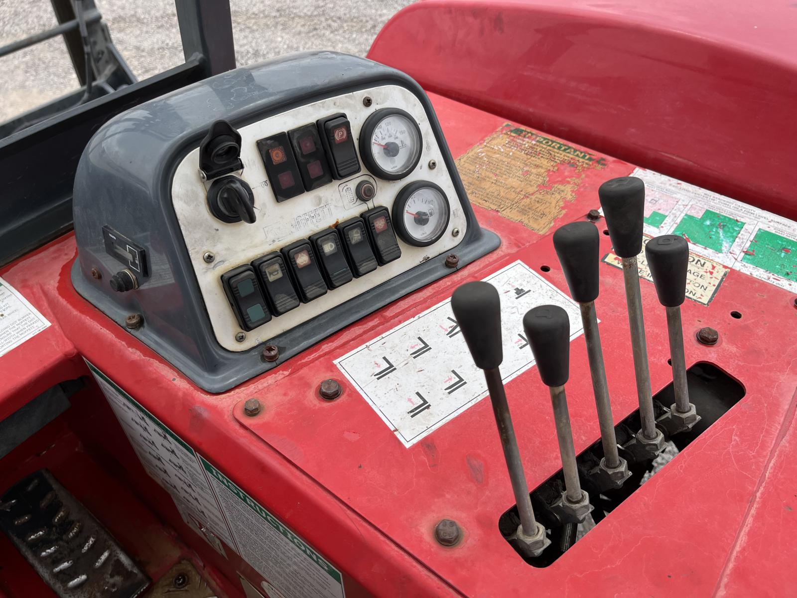 ./imagenes/INVOICE/2019/18063/MOFFETT M55 (11).JPG